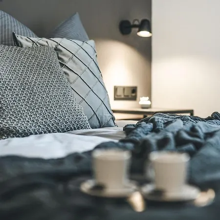 Oskar نيوستيف ام ستوبيتا