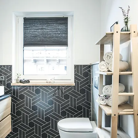 Oskar شقة فندقية 4*