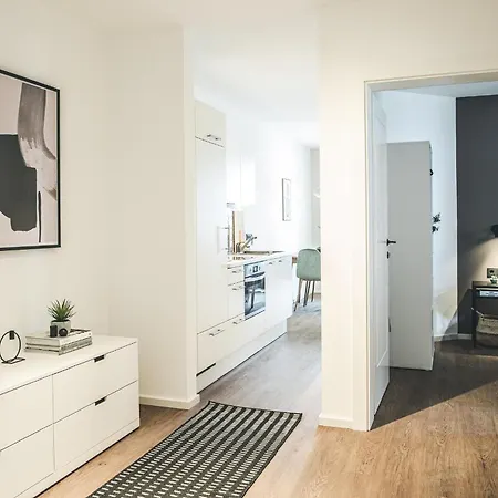 Oskar نيوستيف ام ستوبيتا