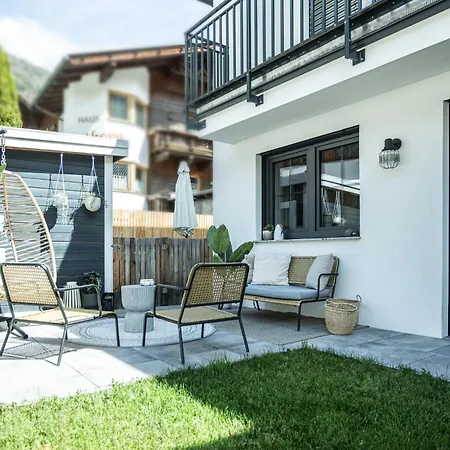 Apartahotel Oskar 4*