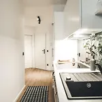 Oskar アパートホテル